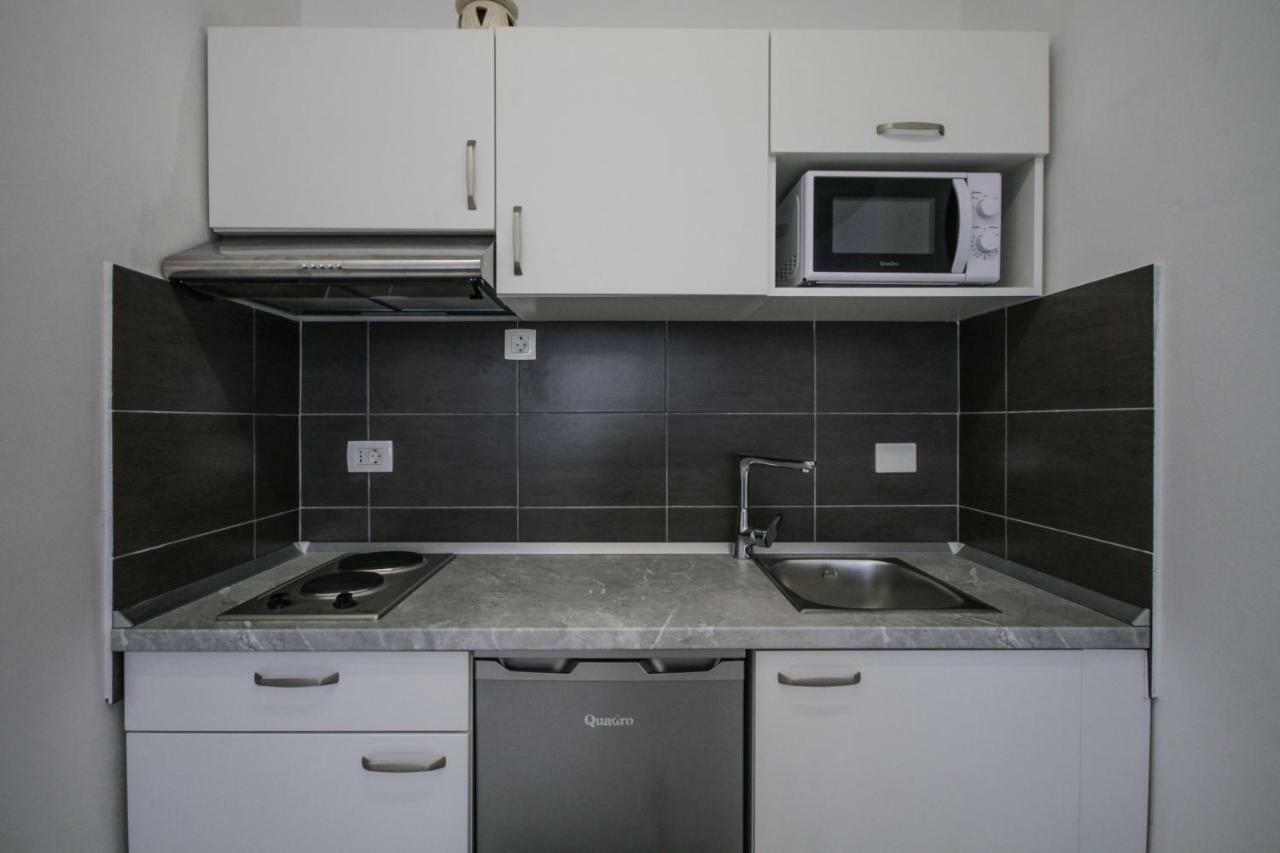 Apartment Tosca With Parking Rovigno Esterno foto